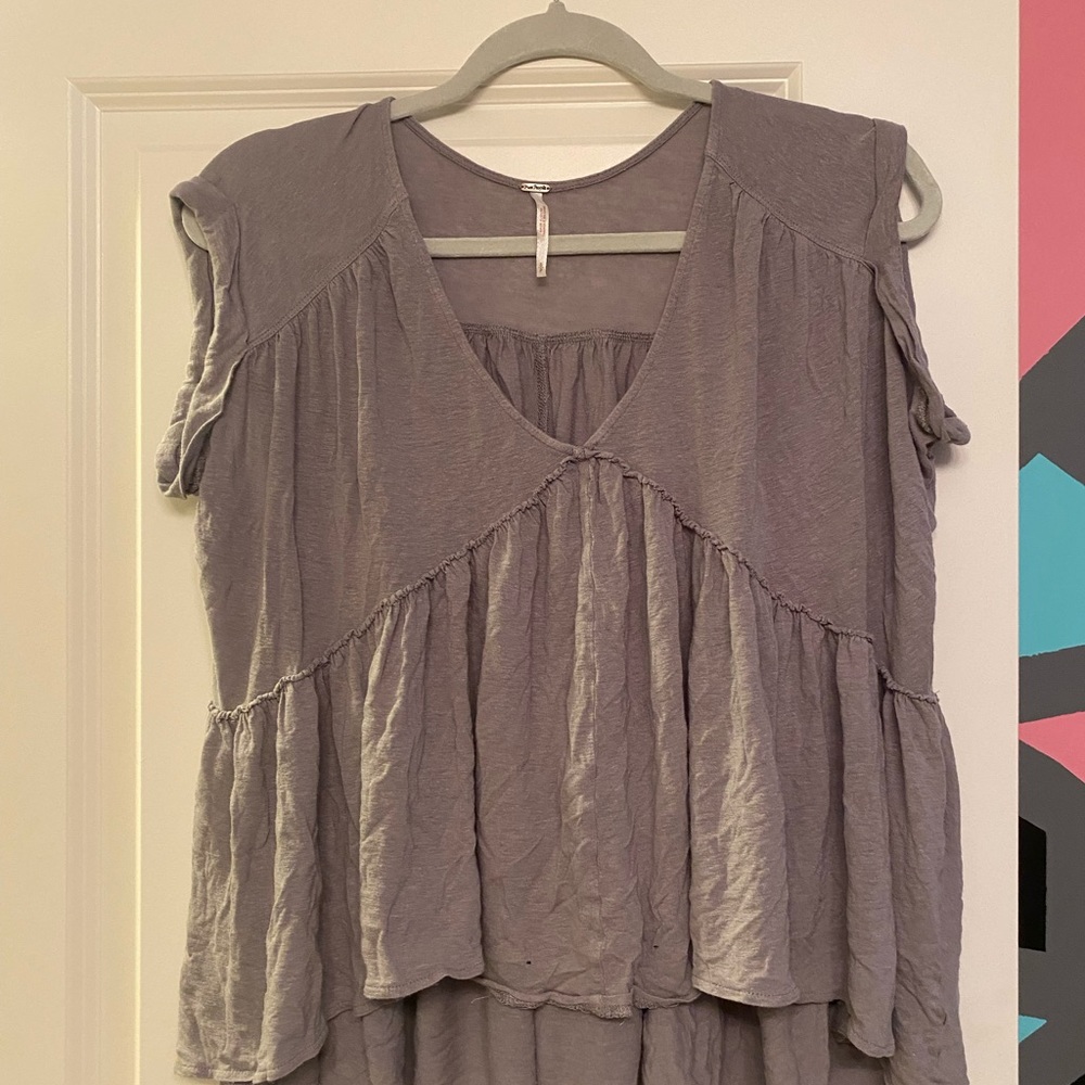 Gray shirt